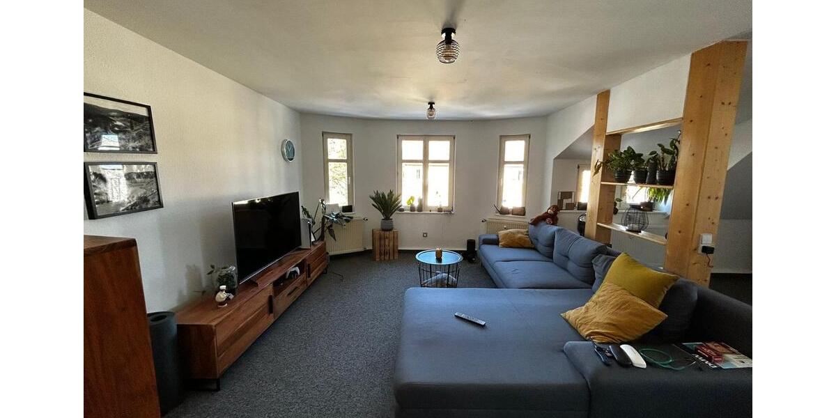 Dachgeschoßwohnung Oelsnitz (Erzgebirge) - 2.5 Zimmer, 70 m&sup2;, 430&euro; | Angebot:25056540