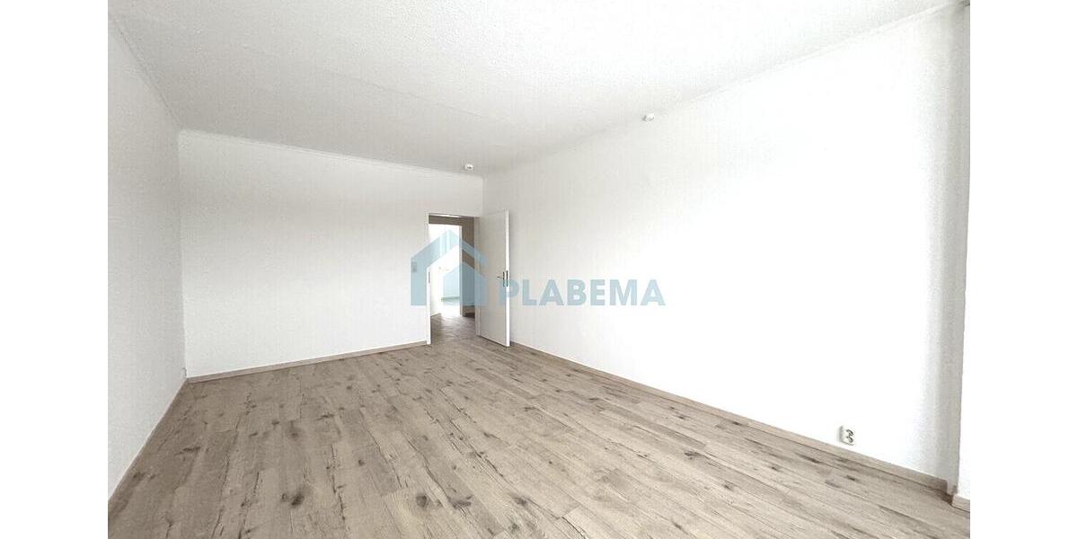 Etagenwohnung Lübz - 4 Zimmer, 84 m&sup2;, 600&euro; | Angebot:24803353