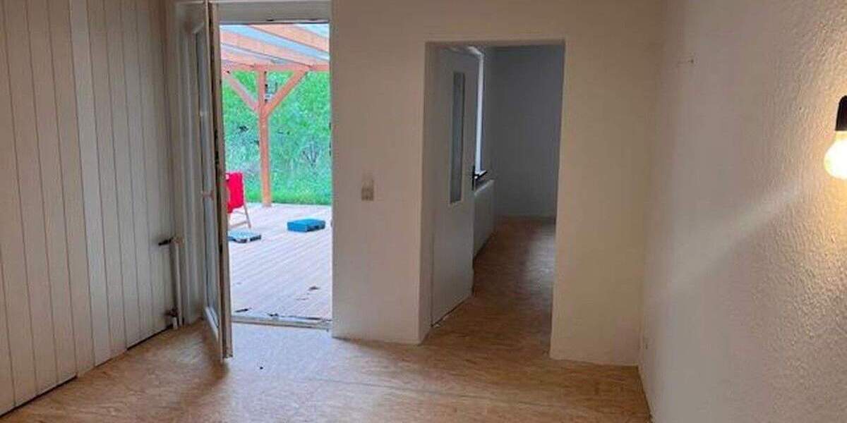 Besichtigung, So. 18.01.12-13 UHR Winkelbungalow, 4 Zi. auf einer Ebene, 130 qm, 1.550,- NKM 4 zimmer