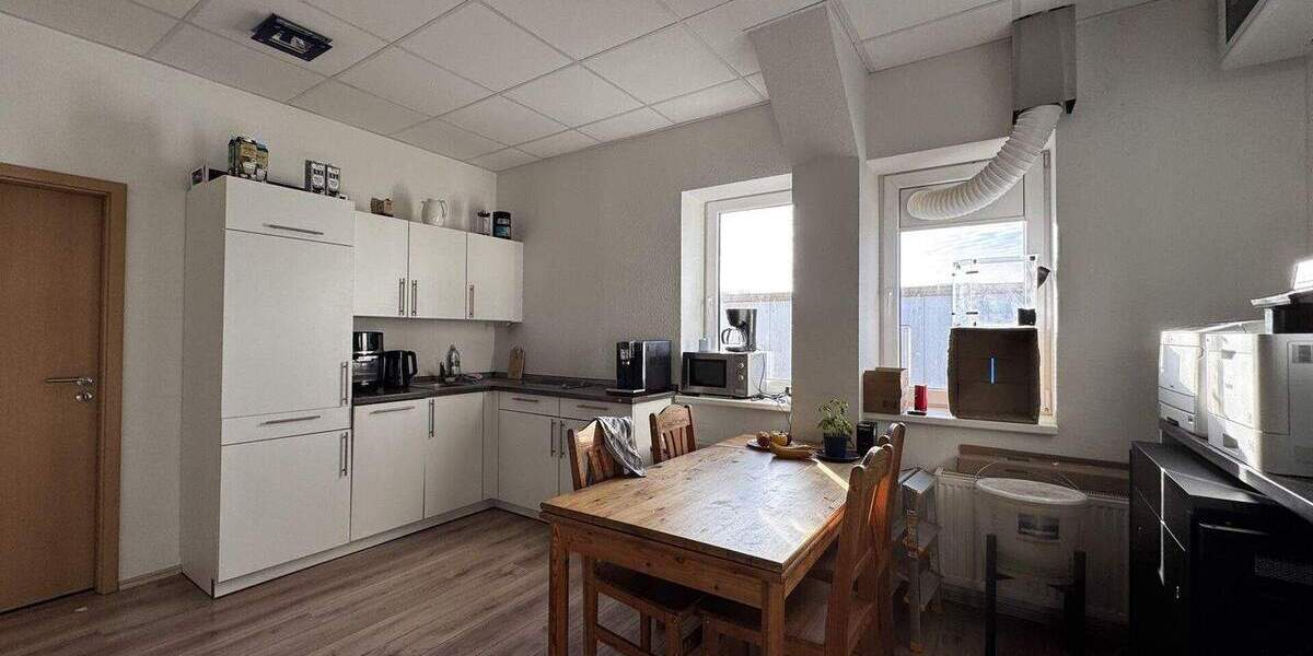 Gewerbeobjekt Seevetal Beckedorf - 3 Zimmer, 122 m&sup2;, 1.220&euro; | Angebot:25228040