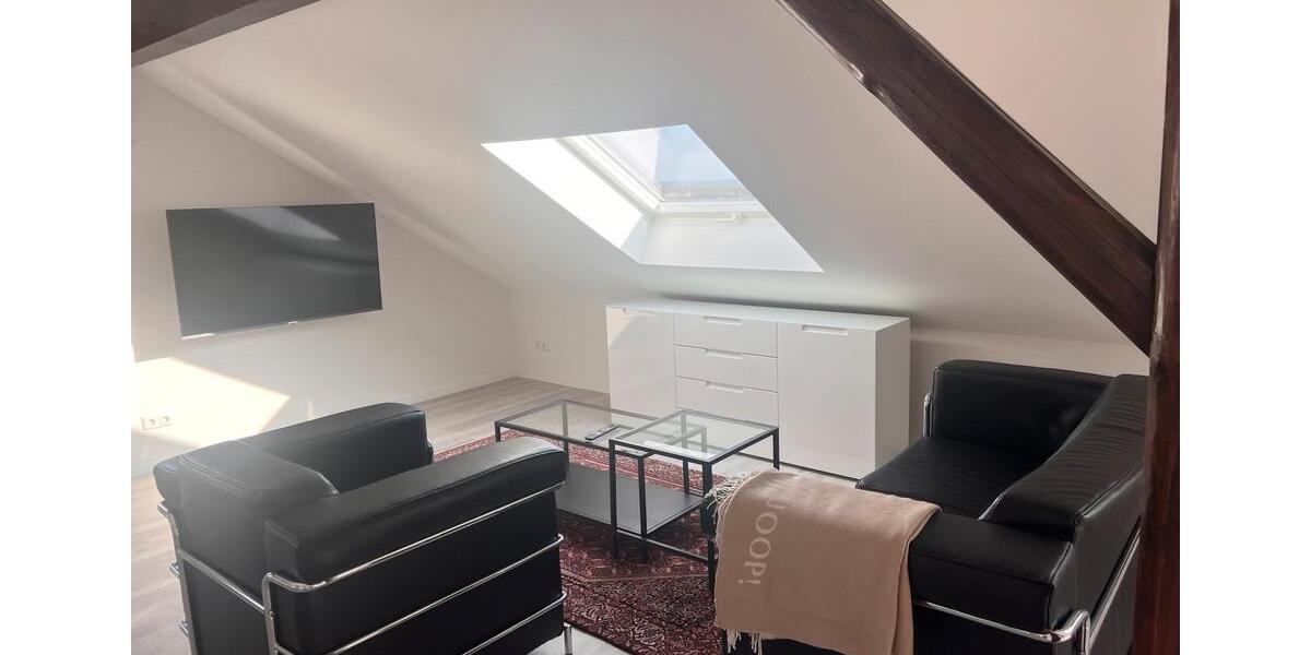 Dachgeschoßwohnung Weiden in der Oberpfalz - 1 Zimmer, 75 m&sup2;, 850&euro; | Angebot:25872233