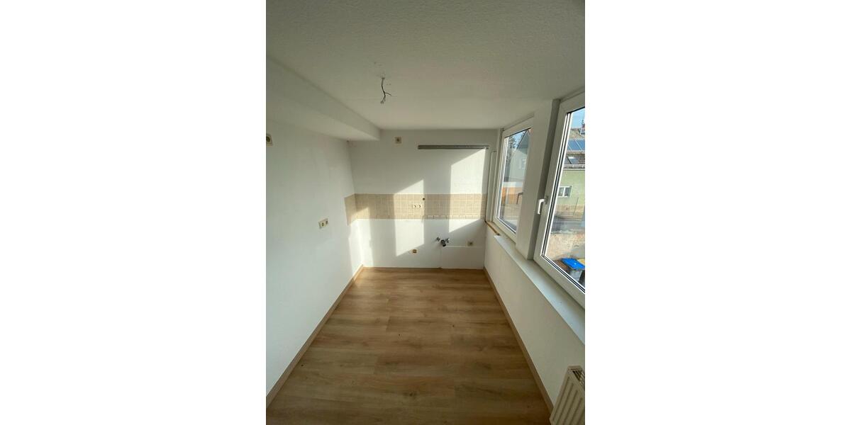 Dachgeschoßwohnung Hecklingen - 2 Zimmer, 60 m&sup2;, 300&euro; | Angebot:26531470