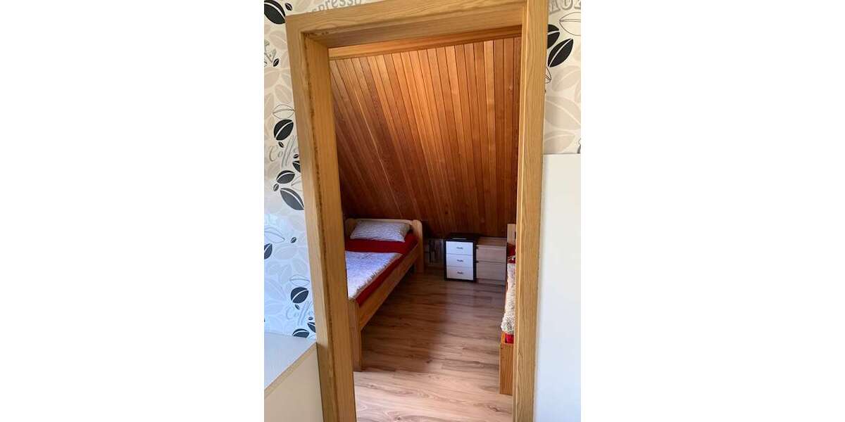 Einfamilienhaus Osloß - 5 Zimmer, 135 m&sup2;, 1.200&euro; | Angebot:26160617