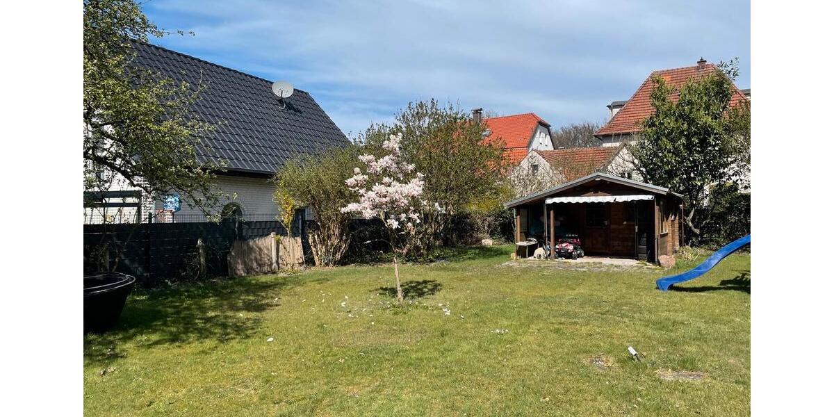 Einfamilienhaus Bielefeld Brackwede - 5 Zimmer, 200 m&sup2;, 1.850&euro; | Angebot:18955439