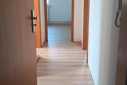 Wohnung Osternienburger Land - 2 Zimmer, 45 m&sup2;, 245&euro; | Angebot:27650189