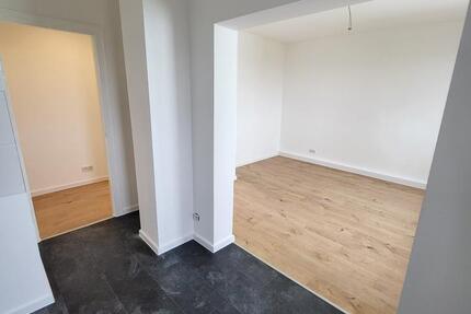 Wohnung Bitterfeld-Wolfen Bitterfeld - 5 Zimmer, 117 m&sup2;, 877&euro; | Angebot:26445689