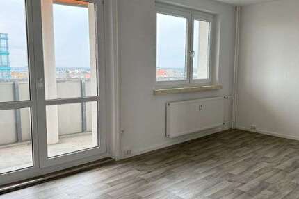 Wohnung Dessau-Roßlau Roßlau - 4 Zimmer, 74 m&sup2;, 590&euro; | Angebot:25109625