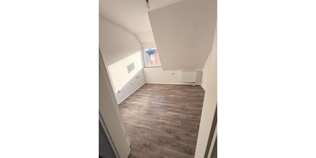 Etagenwohnung Fladungen - 2 Zimmer, 65 m&sup2;, 750&euro; | Angebot:25017300