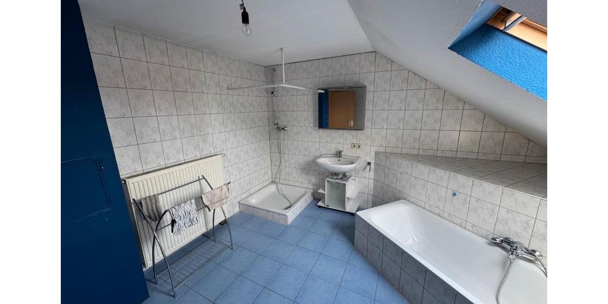 Dachgeschoßwohnung Schwäbisch Hall - 3 Zimmer, 85 m&sup2;, 900&euro; | Angebot:26632648