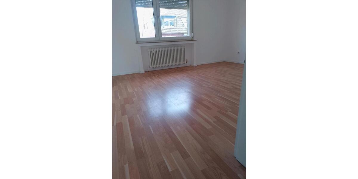 Etagenwohnung Oberhausen Biefang - 4 Zimmer, 98 m&sup2;, 860&euro; | Angebot:25175248