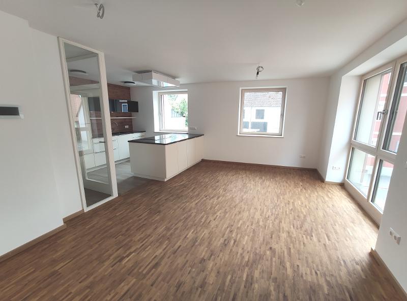 ERSTBEZUG nach Sanierung - Einfamilienhaus mit großer Terrasse und Garage 6 zimmer