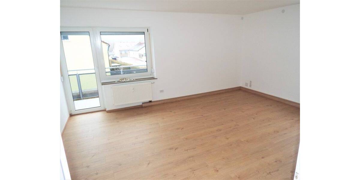 Etagenwohnung Lappersdorf Pielmühle - 3 Zimmer, 78 m&sup2;, 790&euro; | Angebot:26798748