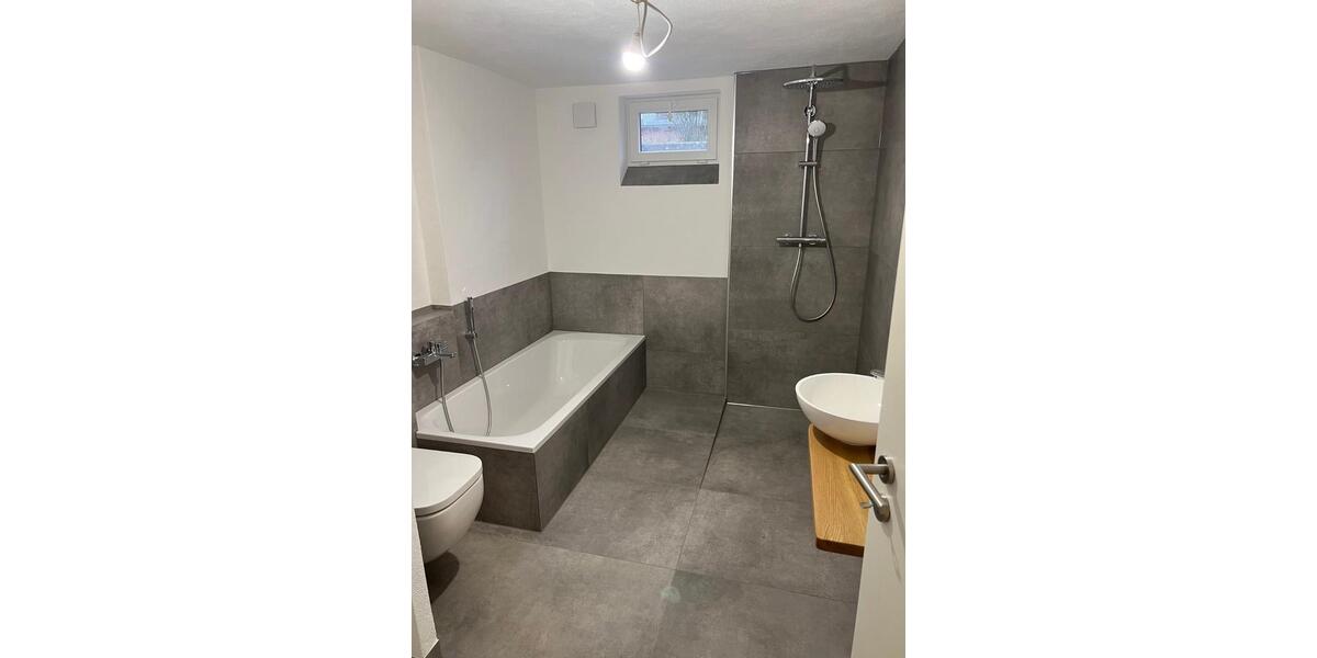 Etagenwohnung Waldershof - 2 Zimmer, 84 m&sup2;, 840&euro; | Angebot:24679928