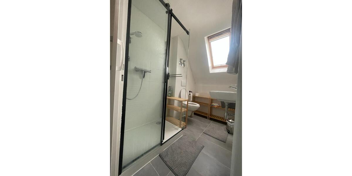 Wohnen auf Zeit Karlsruhe Neureut - 16 Zimmer, 71 m&sup2;, 490&euro; | Angebot:26602795