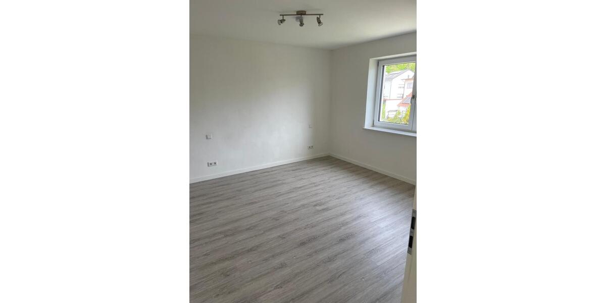 Etagenwohnung Schwandorf - 4 Zimmer, 92 m&sup2;, 950&euro; | Angebot:26459621