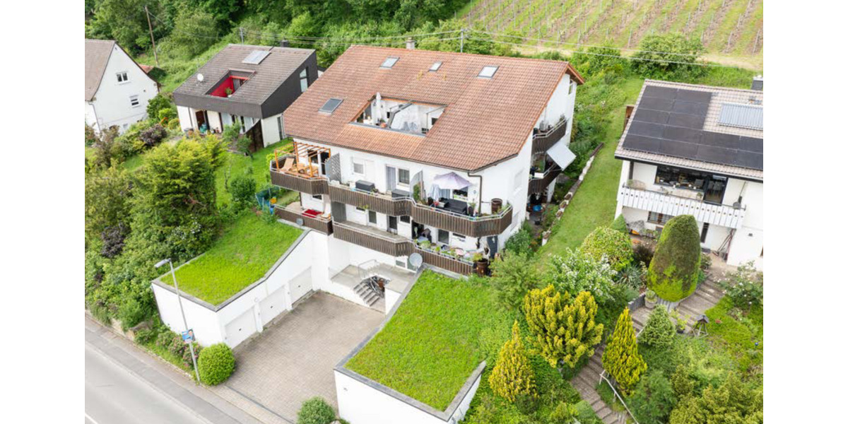 Stilvolle 2-Raum-Wohnung mit Einbauküche in Unterheinriet zimmer