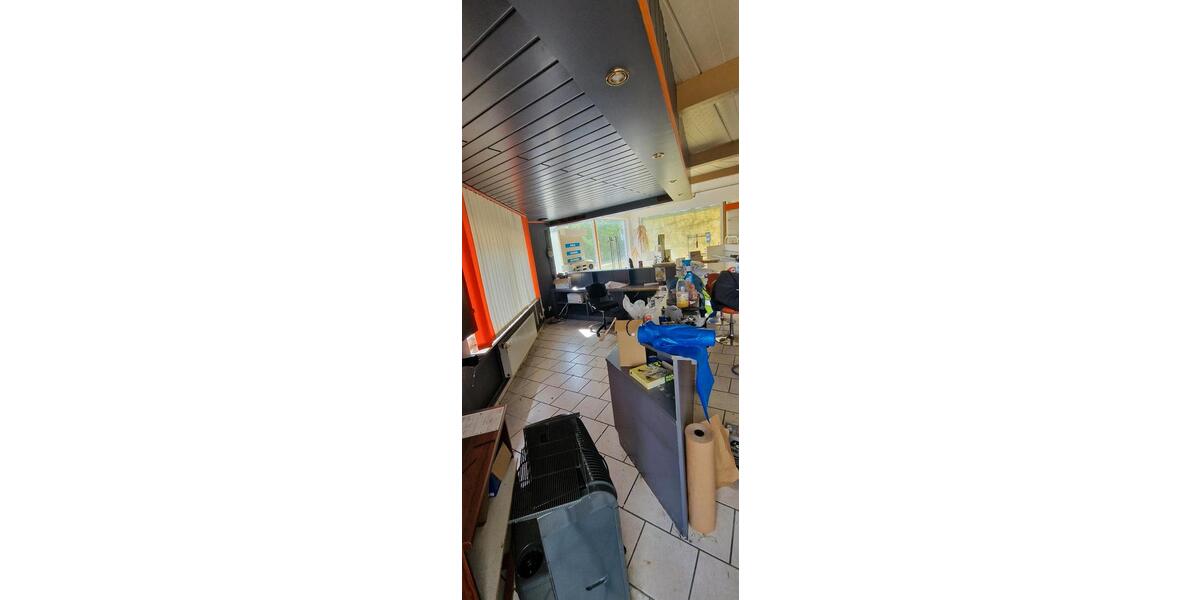 Voll ausgestattete KFZ-Werkstatt 2 Hebebühnen Luckau 3 zimmer