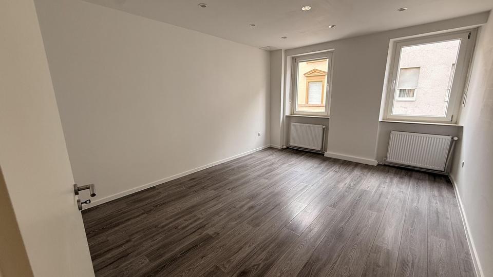 Etagenwohnung Frankenthal (Pfalz) - 4 Zimmer, 104 m&sup2;, 1.250&euro; | Angebot:26442757