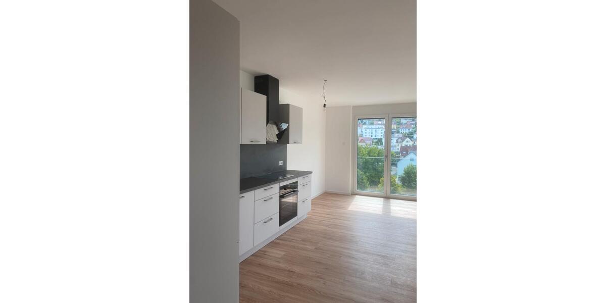 Urbane Neubauwohnung in den Blauhöfen: 3,5 Zimmer und Loggia mit Abendsonne 3 zimmer