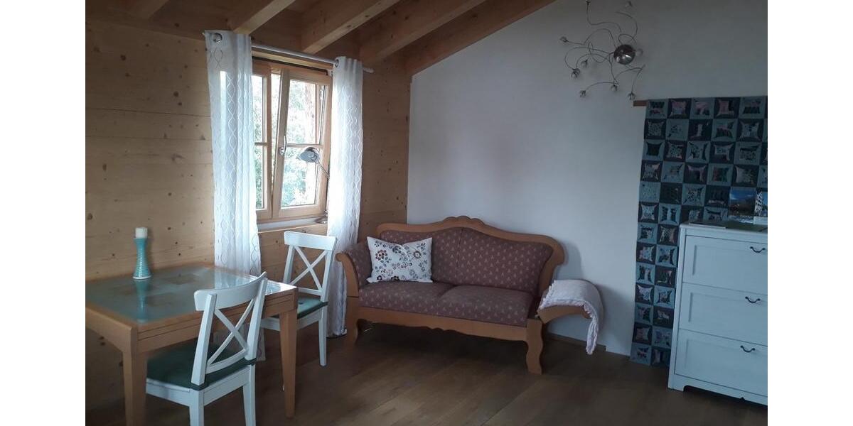 Ruhige Wohnung für junge Lehrer*innen 2 zimmer