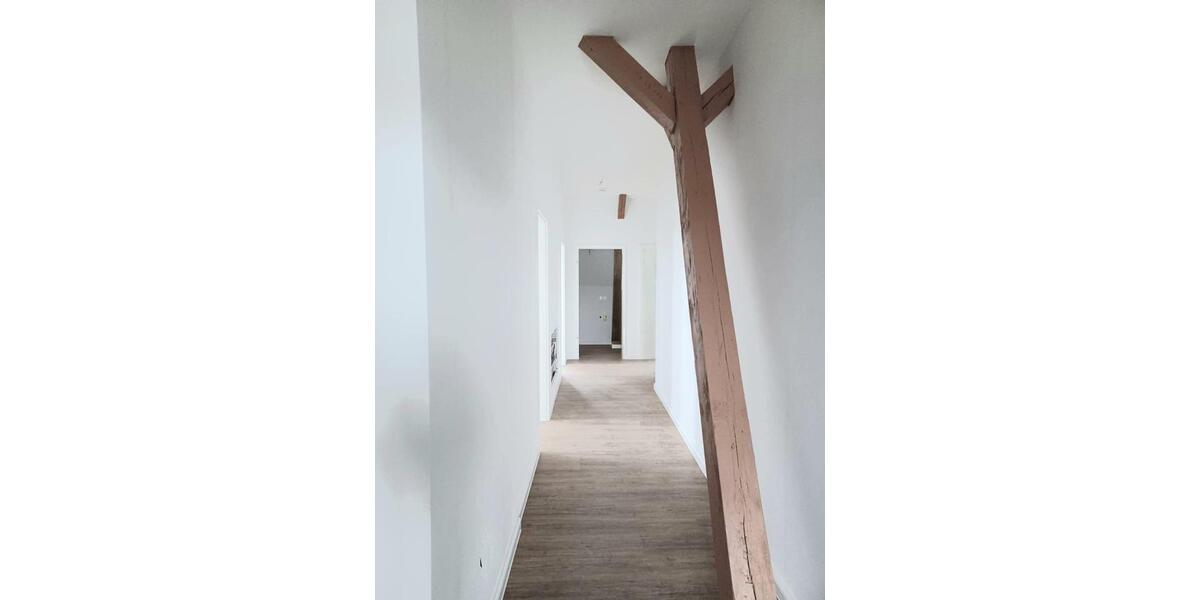 Dachgeschoßwohnung Lychen - 4 Zimmer, 186 m&sup2;, 1.858&euro; | Angebot:23577501