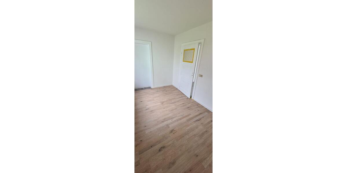 Hochparterre Großschönau - 3 Zimmer, 70 m&sup2;, 380&euro; | Angebot:26069207