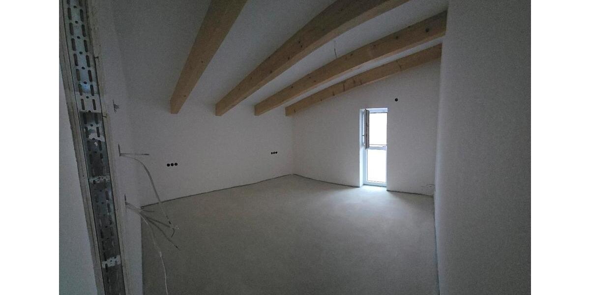 Dachgeschoßwohnung Ebenweiler - 3.5 Zimmer, 130 m&sup2;, 1.820&euro; | Angebot:24456390