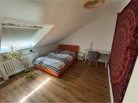 Etagenwohnung Mönchengladbach Nord - 1 Zimmer, 80 m&sup2;, 590&euro; | Angebot:26705728