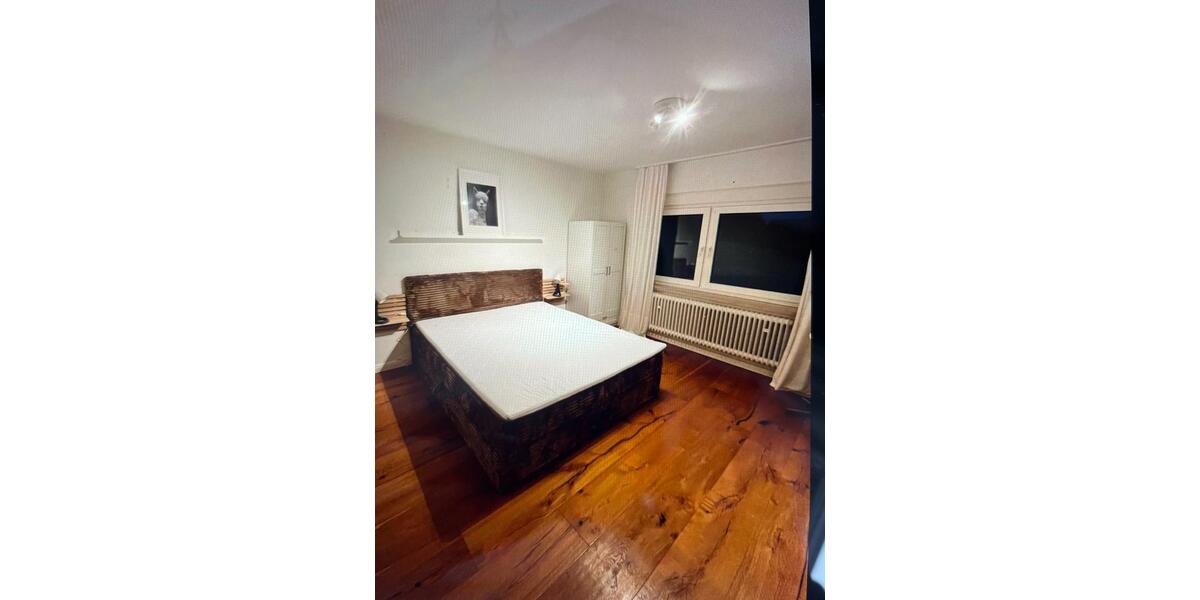 Wohnen auf Zeit Löningen - 7 Zimmer, 200 m&sup2;, 45&euro; | Angebot:25037432