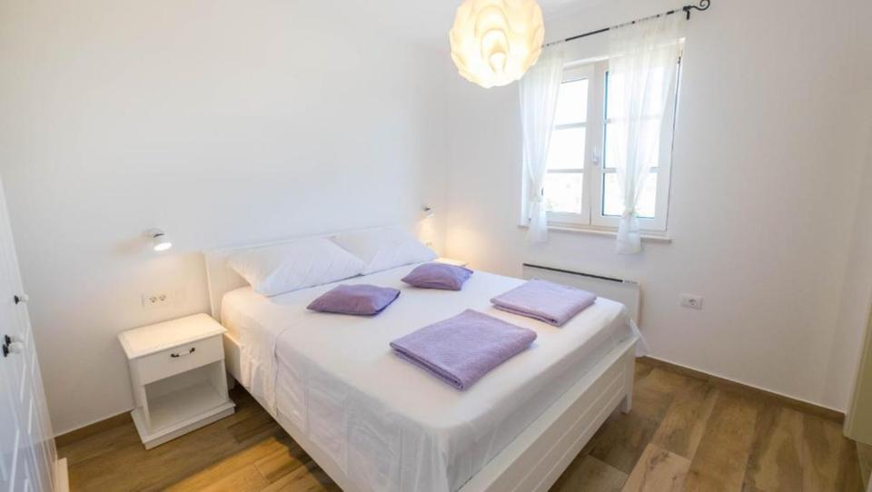 Villa München Altstadt-Lehel - 3 Zimmer, 110 m&sup2;, 1.190&euro; | Angebot:25922541