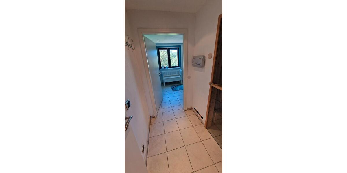 Etagenwohnung Gummersbach Berstig Süd - 2 Zimmer, 90 m&sup2;, 590&euro; | Angebot:26615573