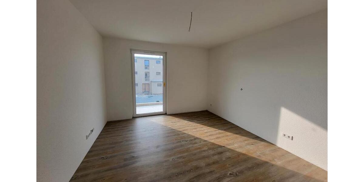Etagenwohnung Tessin - 3 Zimmer, 80 m&sup2;, 989&euro; | Angebot:24932027