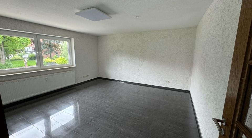 4-Zimmer Wohnung mit Balkon Einbauküche und separaten Eingang 4 zimmer