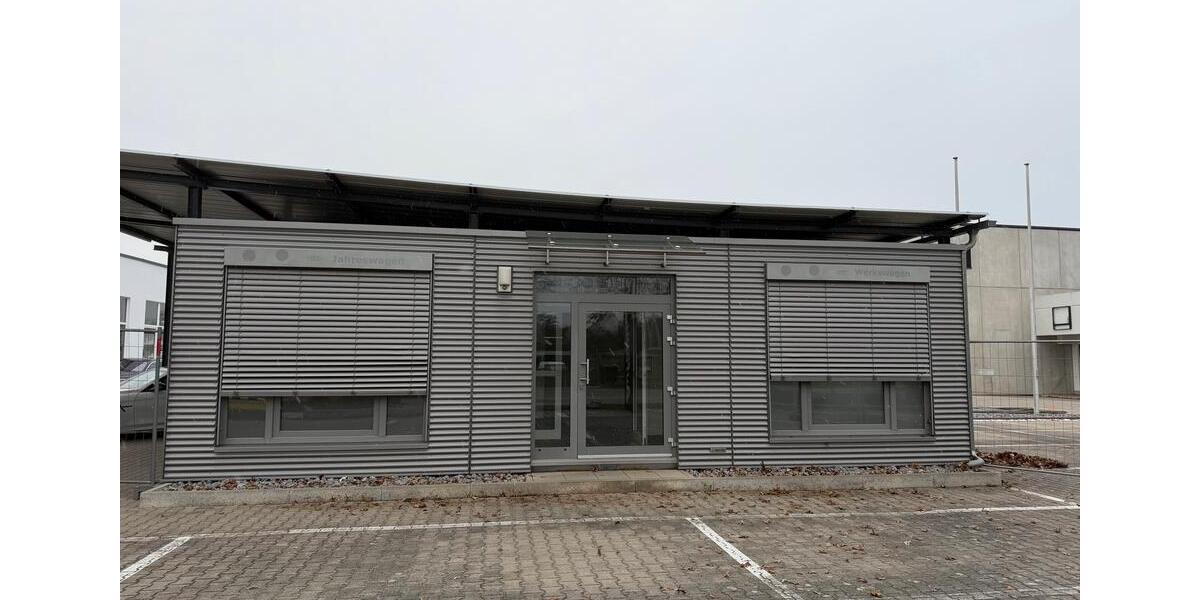 Gewerbeimmobilie Büro Laden Office In Bestlage zimmer