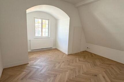 Stilvolle Altbauwohnung mit Charakter zimmer