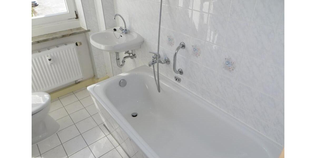 Schöne, helle 3-Zi-Whg in toller Lage auf dem Pirnaer Sonnenstein 3 zimmer