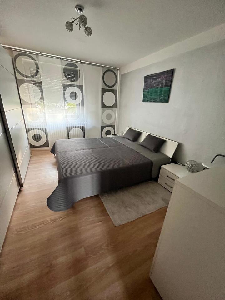 Vollmöblierte gepflegte 3-Zimmer-Wohnung mit balkon zu vermieten