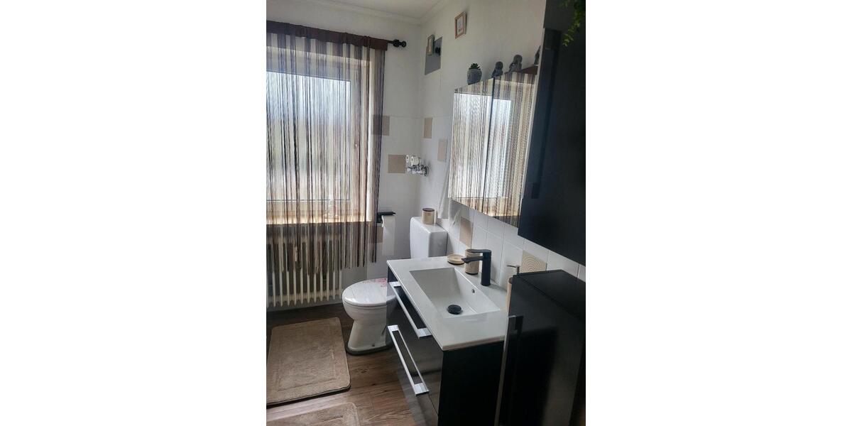 Etagenwohnung Herzogenaurach - 3 Zimmer, 92 m&sup2;, 1.100&euro; | Angebot:26461574