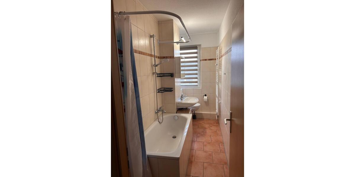 Etagenwohnung Burg Stargard - 3 Zimmer, 62 m&sup2;, 410&euro; | Angebot:25352157