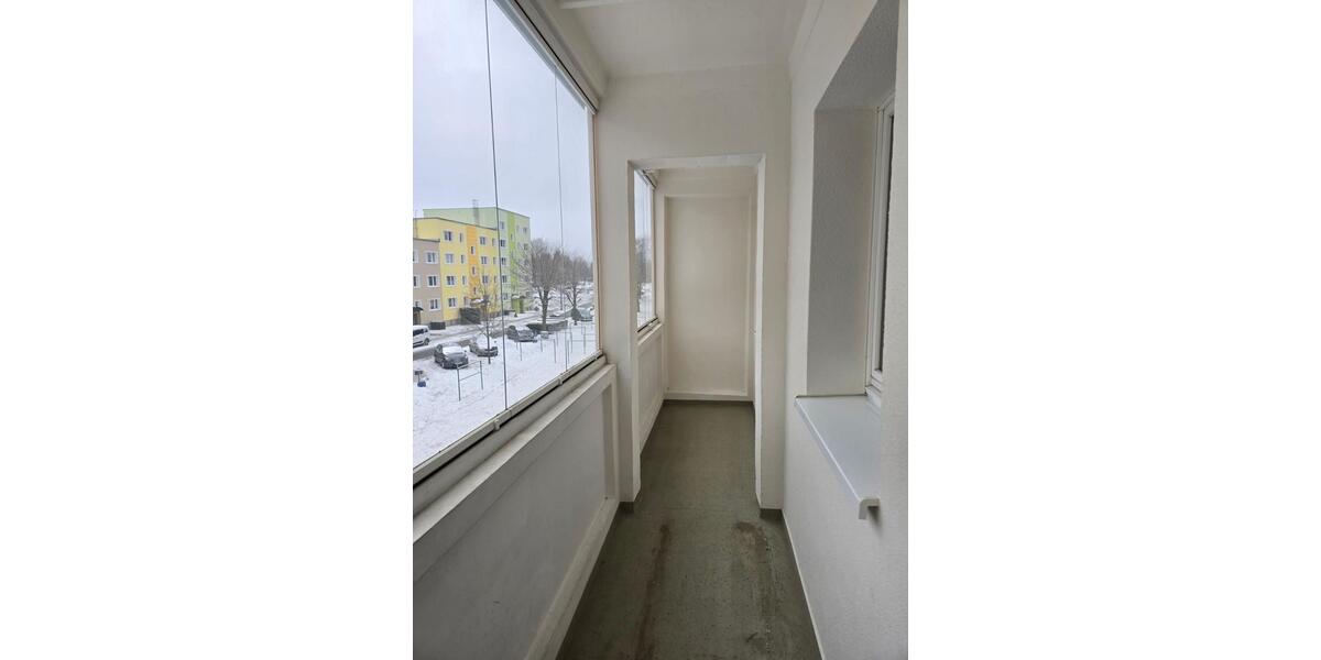 Ab sofort... 3 Raumwohnung im 1.OG mit Wanne und Balkon! 3 zimmer
