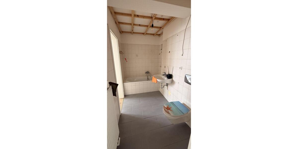 Etagenwohnung Großrudestedt - 4 Zimmer, 82 m&sup2;, 850&euro; | Angebot:25054713