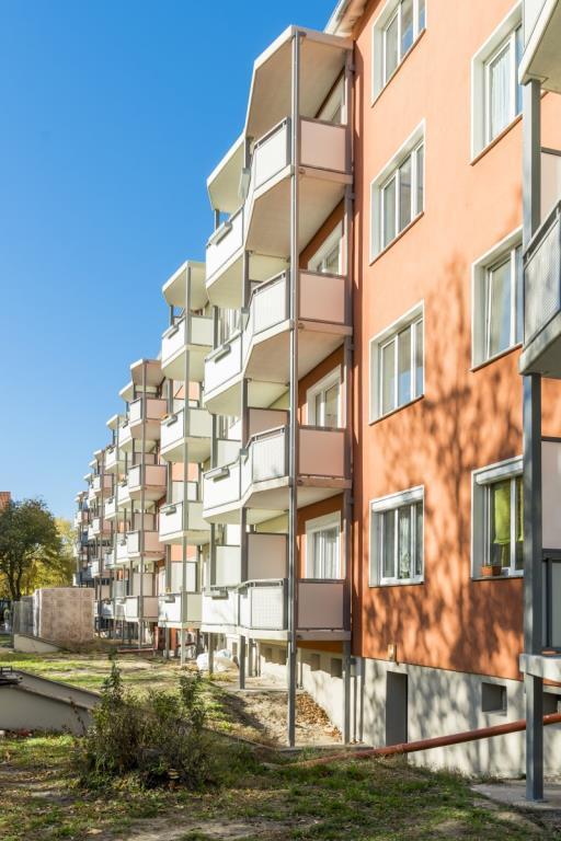 3-Raumwohnung mit Balkon und Einbauküche zimmer