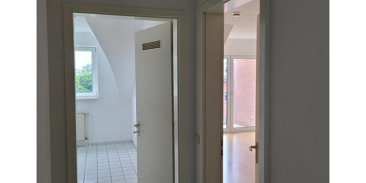 3 Zimmer Dachgeschoßwohnung in guter Lage 3 zimmer