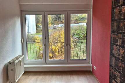 Wohnung zum Mieten in Zella-Mehlis 450 € 76 m² 4 zimmer