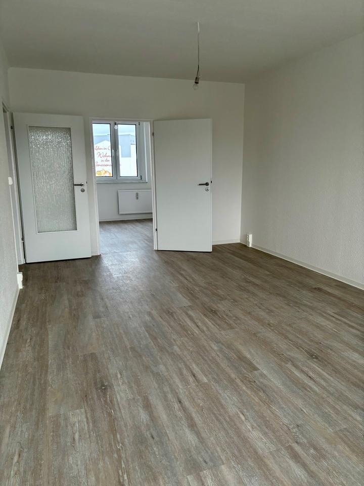 3-Raum Wohnung in ruhiger Lage zimmer