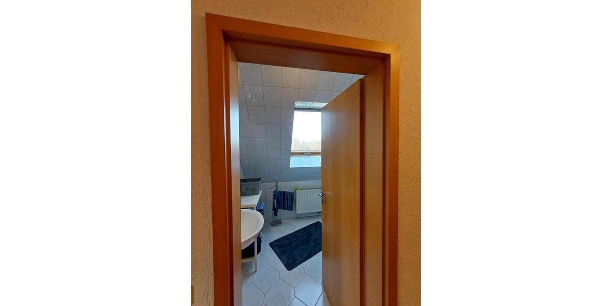 Dachgeschoßwohnung Unna Hemmerde - 2.5 Zimmer, 60 m&sup2;, 590&euro; | Angebot:26610419