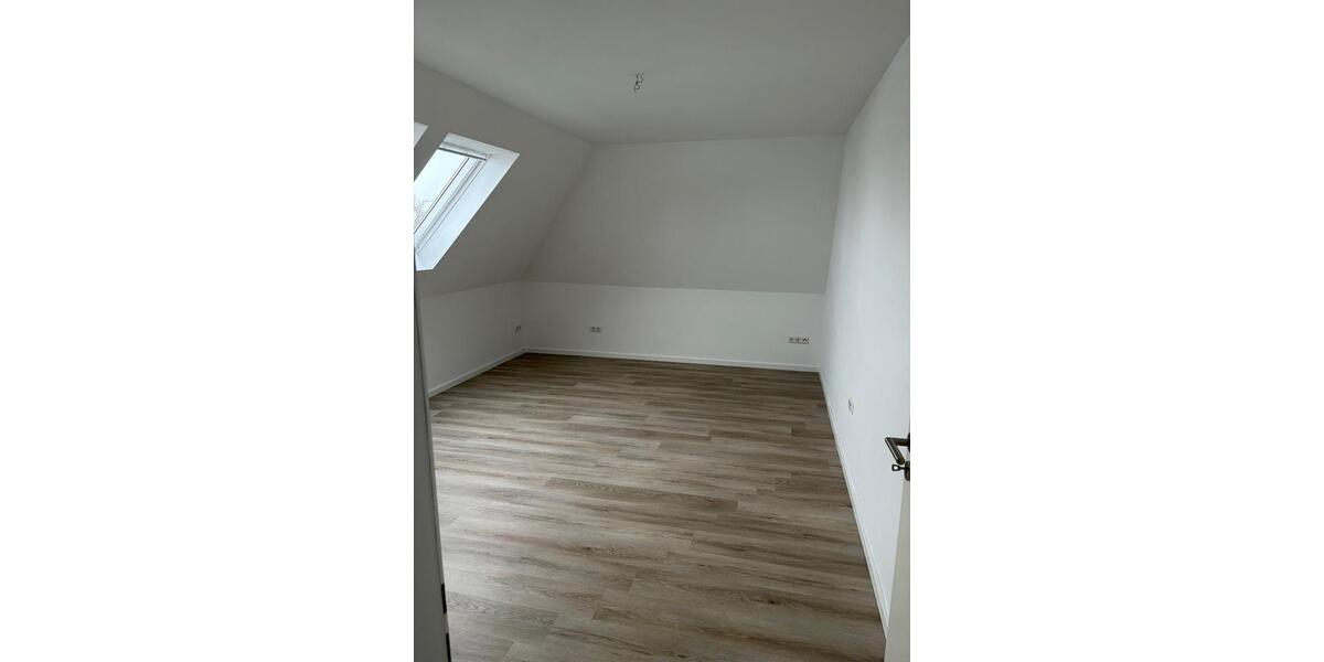 Dachgeschoßwohnung Wiesmoor - 2 Zimmer, 66 m&sup2;, 620&euro; | Angebot:24862339