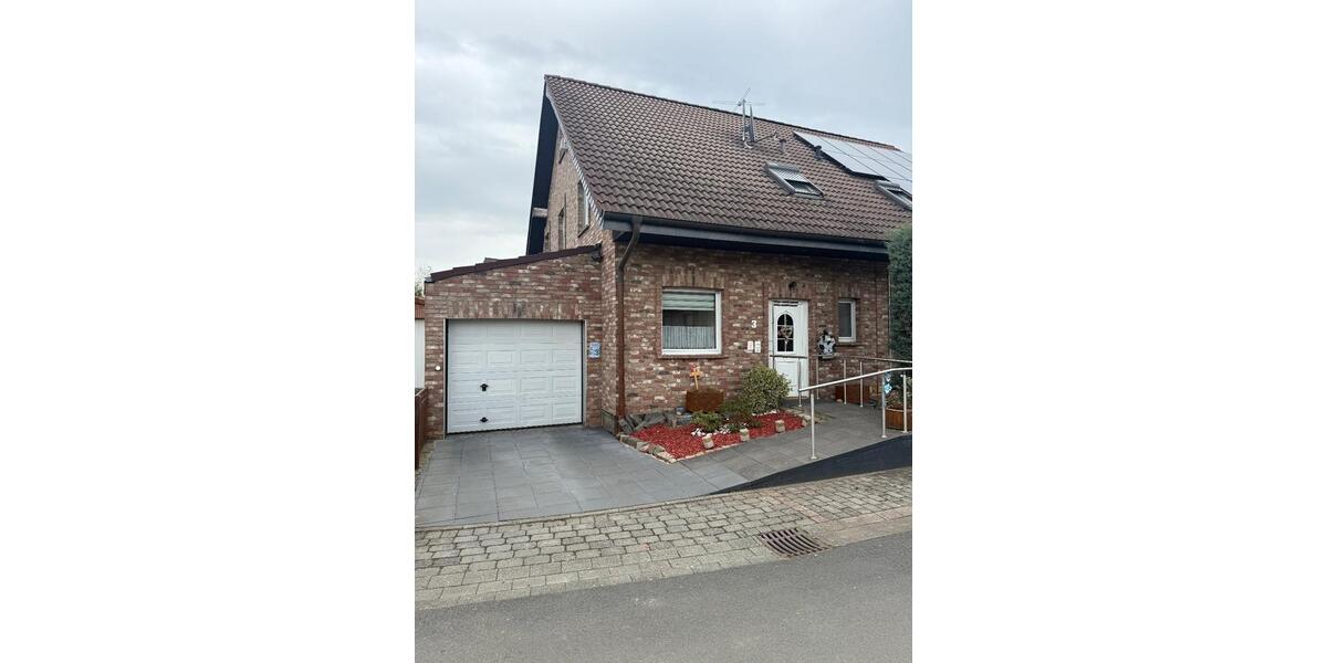 Doppelhaushälfte Vettweiß - 3.5 Zimmer, 107 m&sup2;, 1.550&euro; | Angebot:26215497