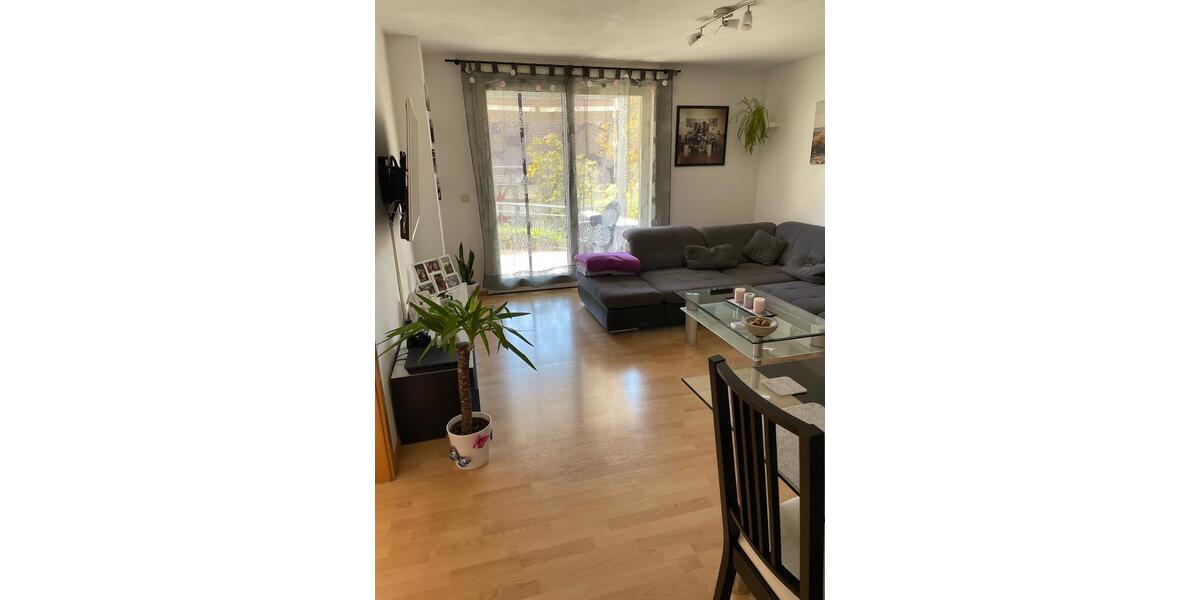 Erdgeschoßwohnung Engen - 2.5 Zimmer, 63 m&sup2;, 900&euro; | Angebot:25923472
