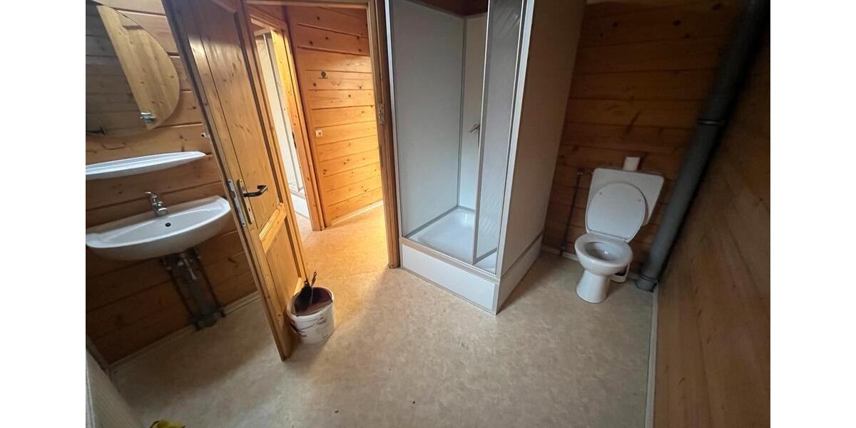 Etagenwohnung Ilshofen - 9 Zimmer, 200 m&sup2;, 2.500&euro; | Angebot:25978994